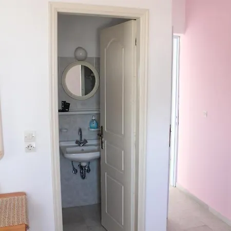 Aparthotel Hippocampus 2' Walk From The Sea