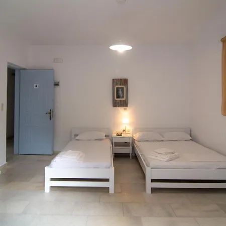 Aparthotel Hippocampus 2' Walk From The Sea Moutsouna